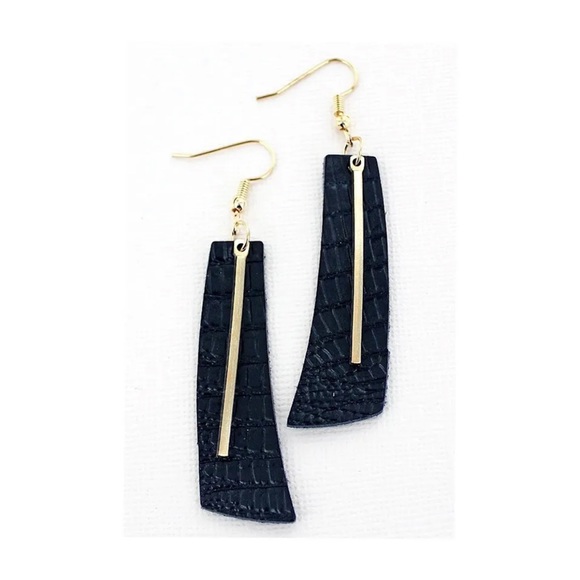Unbranded Jewelry - NEW Black Faux Croc Leather Gold Bar Drop Hook Earrings